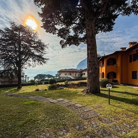 Casa Gardenia In With Parking * Μενάτζιο